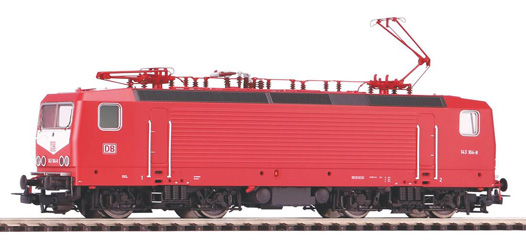 locomotive electrique PIKO loco elec. BR143 DB AG AC